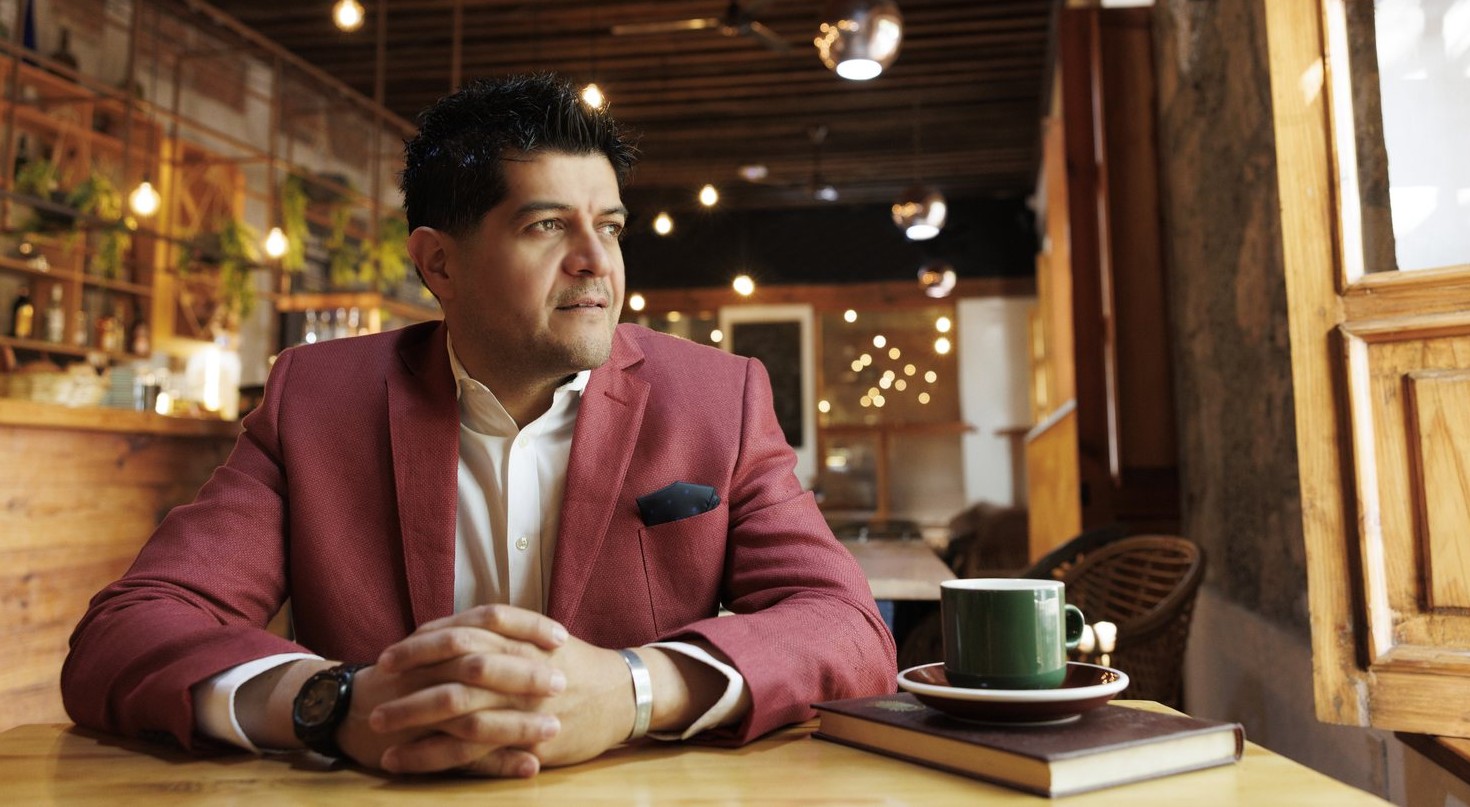 Dr. Iván Contreras Molina